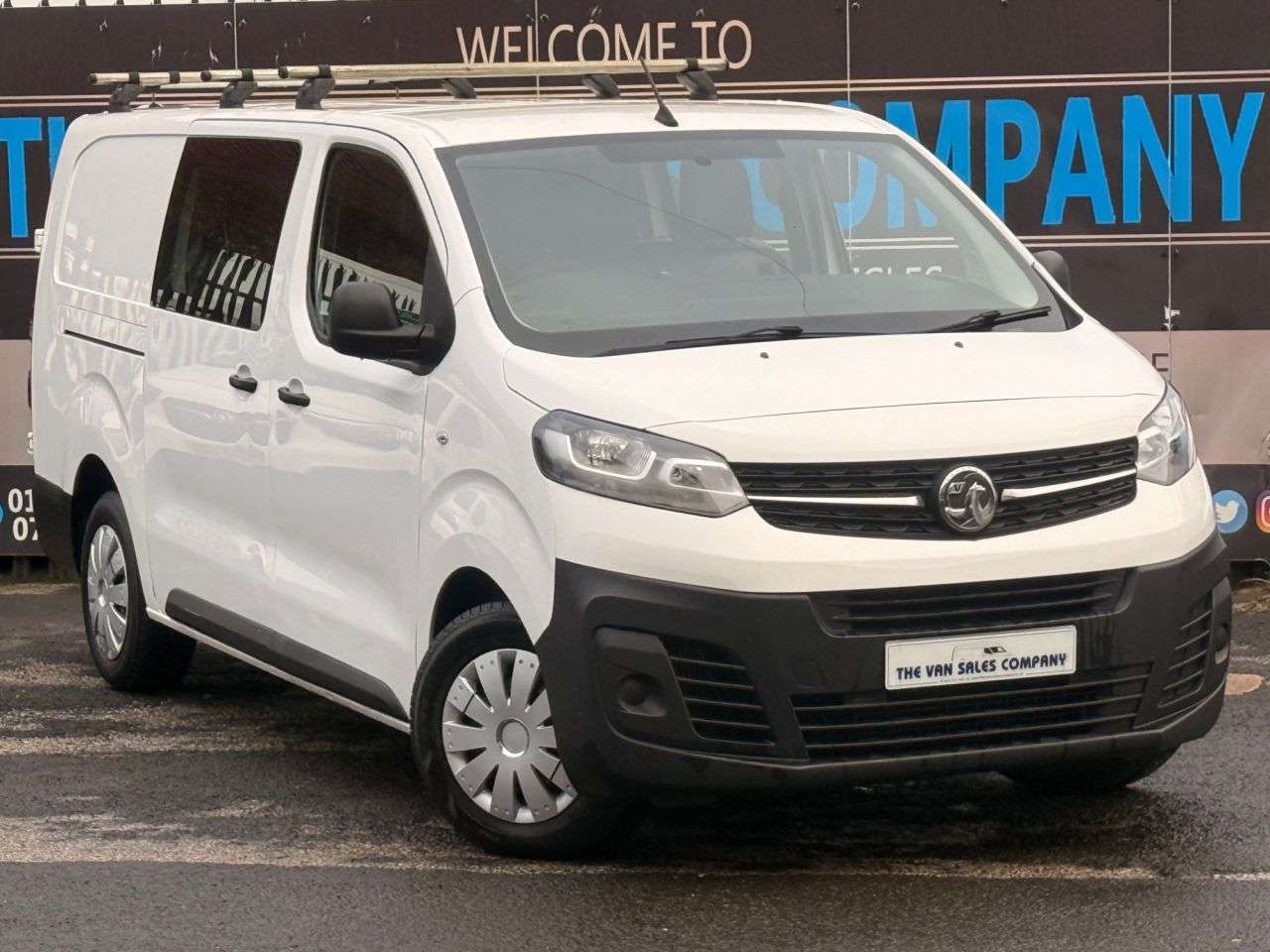 A 2019 VAUXHALL VIVARO 2.0 TURBO D 3100 EDITION CREW VAN DOUBLE CAB 5DR DIESEL MANUAL L2 H1 LWB EU A 2019 VAUXHALL VIVARO 2.0 TURBO D 3100 EDITION CREW VAN DOUBLE CAB 5DR DIESEL MANUAL L2 H1 LWB EU