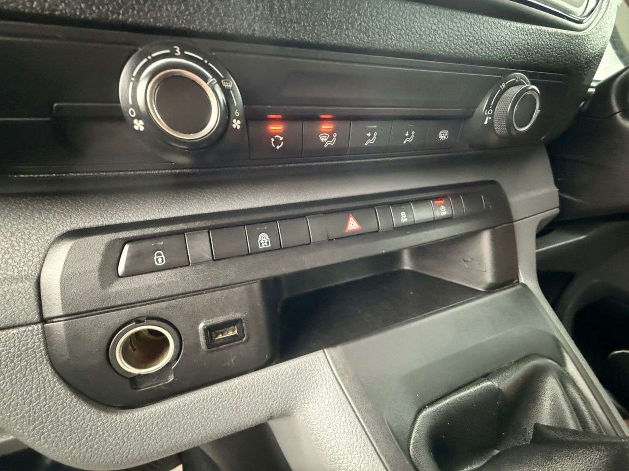 2019 VAUXHALL VIVARO 2019 VAUXHALL VIVARO