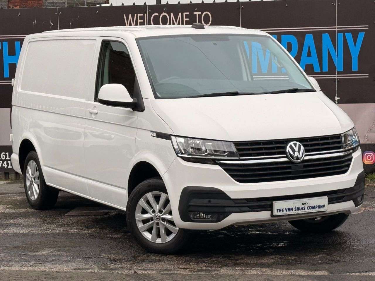 A 2021 VOLKSWAGEN TRANSPORTER 2.0 TDI T28 HIGHLINE PANEL VAN 5DR DIESEL MANUAL FWD SWB EURO 6 (S/S) (110 A 2021 VOLKSWAGEN TRANSPORTER 2.0 TDI T28 HIGHLINE PANEL VAN 5DR DIESEL MANUAL FWD SWB EURO 6 (S/S) (110