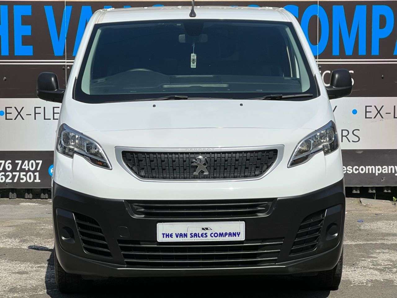 A 2020 PEUGEOT EXPERT 2.0 BLUE E-HDI 1400 PROFESSIONAL STANDARD PANEL VAN 6DR DIESEL MANUAL MWB E A 2020 PEUGEOT EXPERT 2.0 BLUE E-HDI 1400 PROFESSIONAL STANDARD PANEL VAN 6DR DIESEL MANUAL MWB E