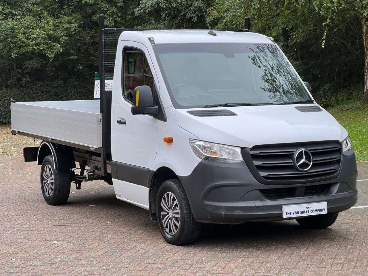 A 2020 MERCEDES-BENZ SPRINTER 2.0 315 CDI PROGRESSIVE TIPPER 3.5T 2DR DIESEL 9G-TRONIC AUTOMATIC RWD L2 E A 2020 MERCEDES-BENZ SPRINTER 2.0 315 CDI PROGRESSIVE TIPPER 3.5T 2DR DIESEL 9G-TRONIC AUTOMATIC RWD L2 E