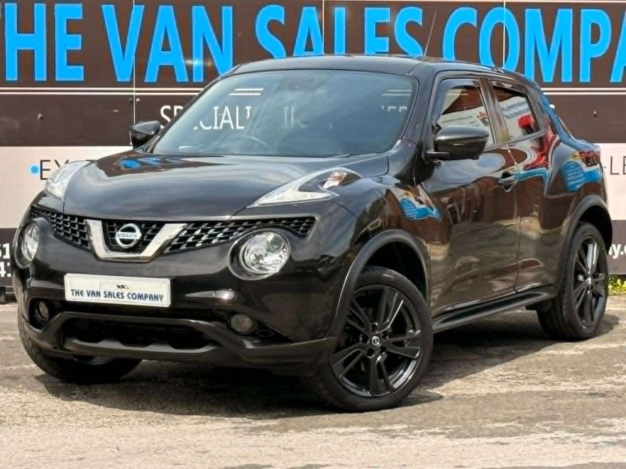 A 2018 NISSAN JUKE 1.6 TEKNA (BOSE EDITION) SUV 5DR PETROL MANUAL EURO 6 (112 PS) NAV LOW MILE A 2018 NISSAN JUKE 1.6 TEKNA (BOSE EDITION) SUV 5DR PETROL MANUAL EURO 6 (112 PS) NAV LOW MILE