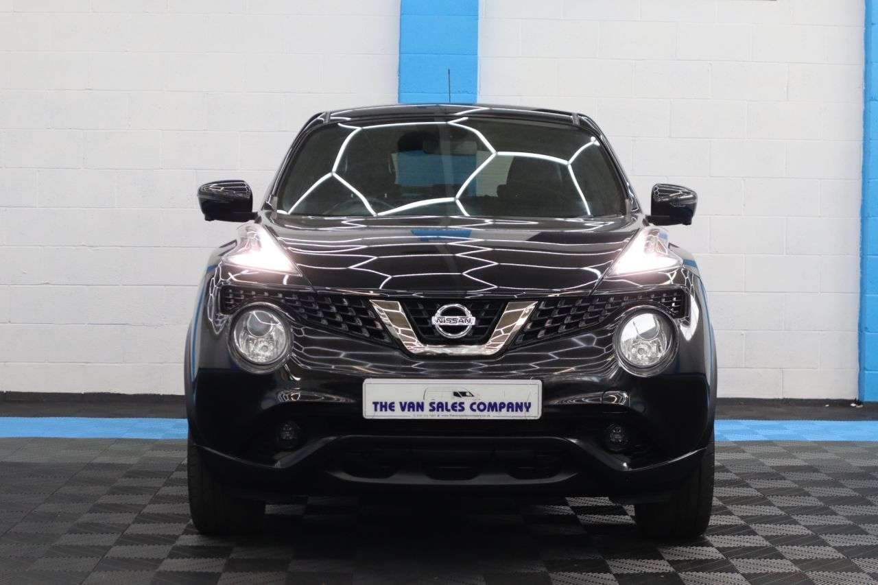 A 2018 NISSAN JUKE 1.6 TEKNA (BOSE EDITION) SUV 5DR PETROL MANUAL EURO 6 (112 PS) NAV LOW MILE A 2018 NISSAN JUKE 1.6 TEKNA (BOSE EDITION) SUV 5DR PETROL MANUAL EURO 6 (112 PS) NAV LOW MILE