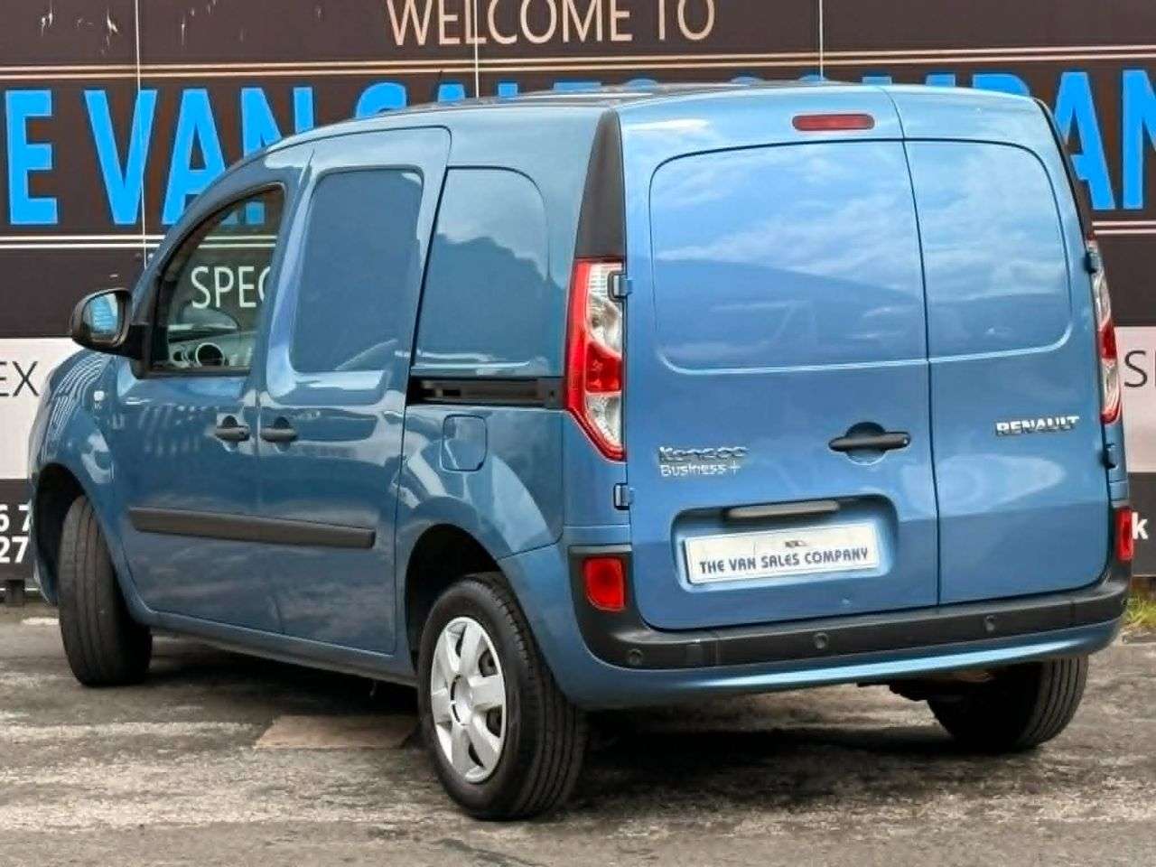 A 2018 RENAULT KANGOO 1.5 DCI ENERGY ML19 BUSINESS+ PANEL VAN 5DR DIESEL MANUAL MWB EURO 6 (S/S) A 2018 RENAULT KANGOO 1.5 DCI ENERGY ML19 BUSINESS+ PANEL VAN 5DR DIESEL MANUAL MWB EURO 6 (S/S)