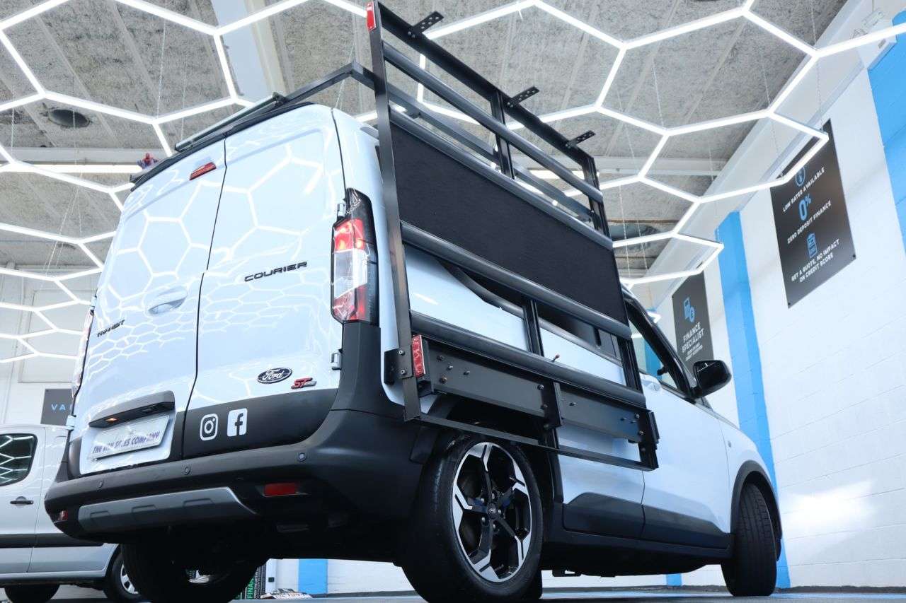 2024 FORD TRANSIT COURIER 2024 FORD TRANSIT COURIER