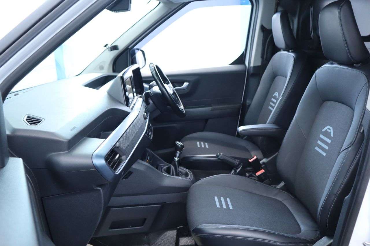 2024 FORD TRANSIT COURIER 2024 FORD TRANSIT COURIER