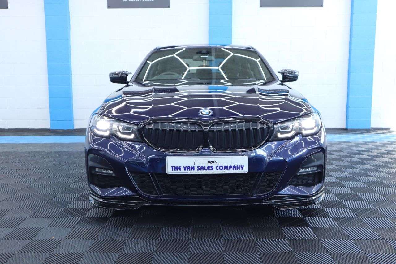 A 2022 BMW 3 SERIES 2.0 330e 12kWh M Sport Pro Edition Saloon 4dr Petrol Plug-in Hybrid Auto Eu A 2022 BMW 3 SERIES 2.0 330e 12kWh M Sport Pro Edition Saloon 4dr Petrol Plug-in Hybrid Auto Eu