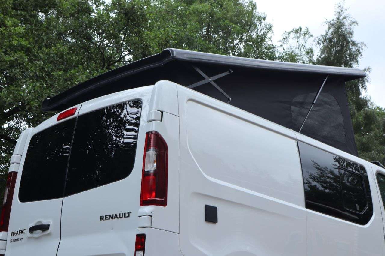 2022 RENAULT TRAFIC 2022 RENAULT TRAFIC