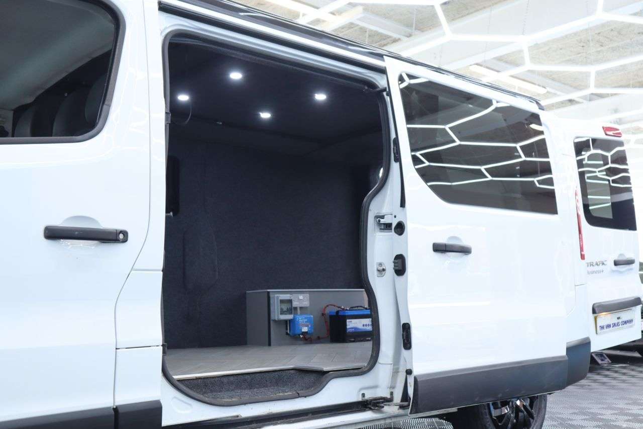 2022 RENAULT TRAFIC 2022 RENAULT TRAFIC
