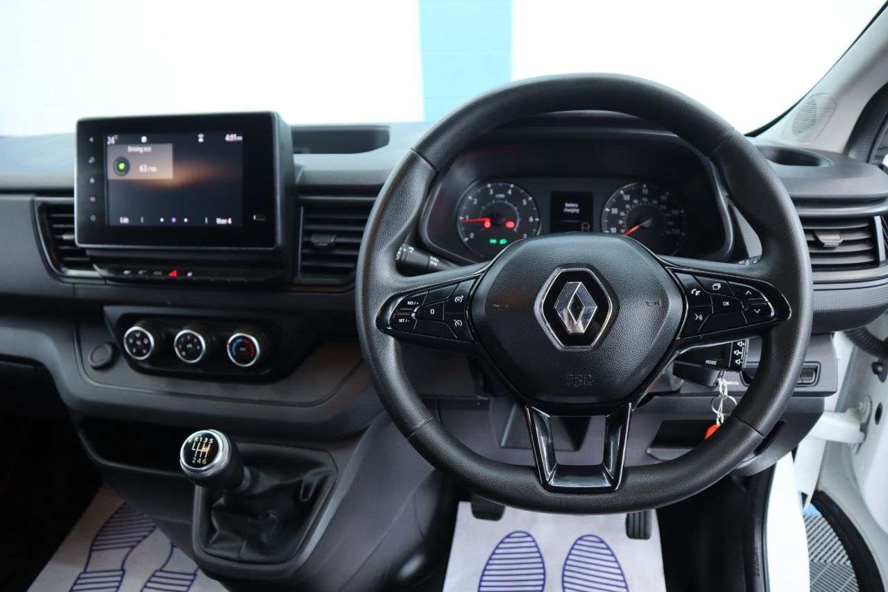 2022 RENAULT TRAFIC 2022 RENAULT TRAFIC