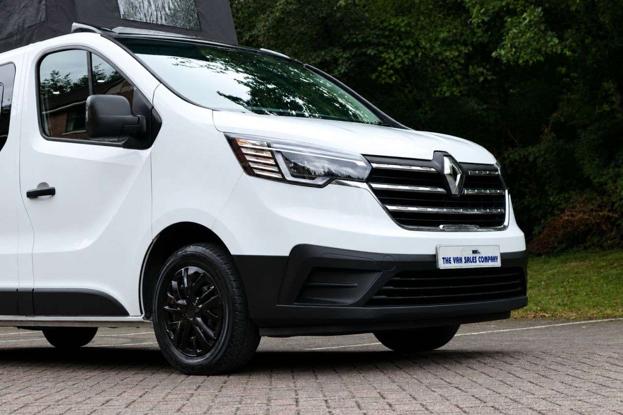 A 2022 RENAULT TRAFIC 2.0 DCI BLUE LL30 BUSINESS+ CAMPER VAN 5DR DIESEL MANUAL L2 H1 LWB EURO 6 ( A 2022 RENAULT TRAFIC 2.0 DCI BLUE LL30 BUSINESS+ CAMPER VAN 5DR DIESEL MANUAL L2 H1 LWB EURO 6 (