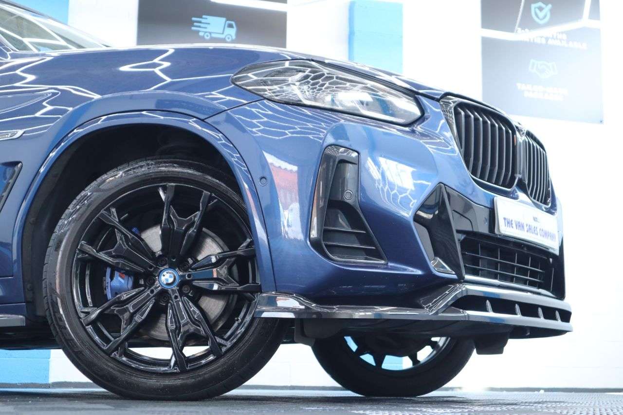 A 2022 BMW X3 2.0 30e 12kWh M Sport SUV 5dr Petrol Plug-in Hybrid Auto xDrive Euro 6 (s/s A 2022 BMW X3 2.0 30e 12kWh M Sport SUV 5dr Petrol Plug-in Hybrid Auto xDrive Euro 6 (s/s