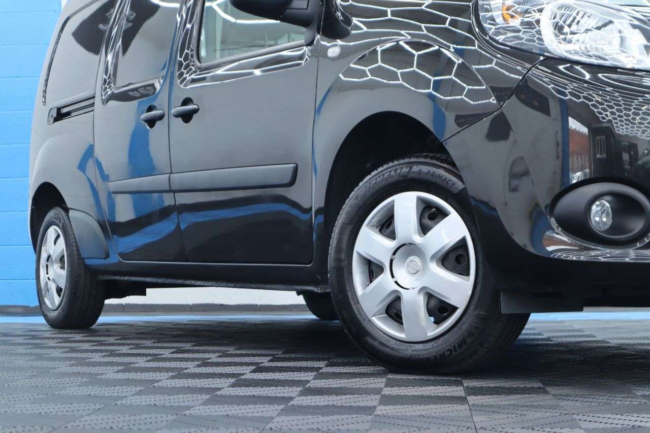 A 2021 NISSAN NV250 1.5 dCi Tekna Panel Van 5dr Diesel Manual L2 Euro 6 (s/s) (95 ps) NO VAT+LO A 2021 NISSAN NV250 1.5 dCi Tekna Panel Van 5dr Diesel Manual L2 Euro 6 (s/s) (95 ps) NO VAT+LO