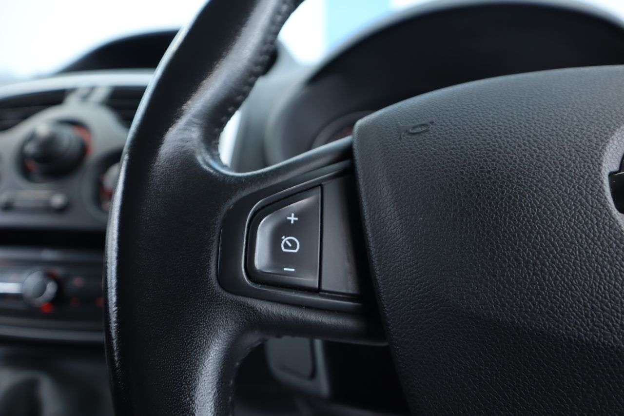 2021 NISSAN NV250 2021 NISSAN NV250
