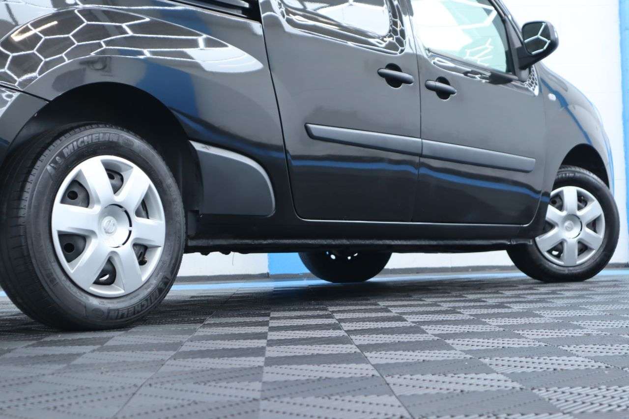 2021 NISSAN NV250 2021 NISSAN NV250