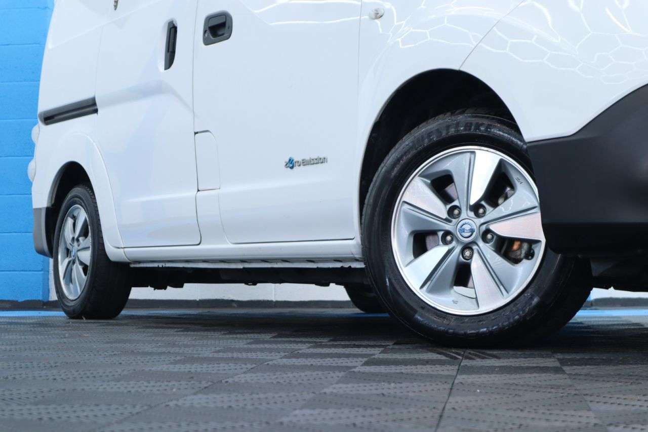 A 2020 NISSAN E-NV200 40kWh Tekna Panel Van 5dr Electric Auto SWB (Quick Charge) (109 ps) Nav NO A 2020 NISSAN E-NV200 40kWh Tekna Panel Van 5dr Electric Auto SWB (Quick Charge) (109 ps) Nav NO