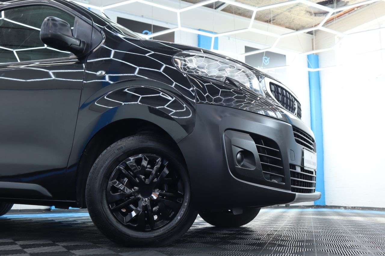 A 2021 PEUGEOT EXPERT 2.0 BlueHDi 1400 Professional Standard Panel Van 6dr Diesel Manual MWB Euro A 2021 PEUGEOT EXPERT 2.0 BlueHDi 1400 Professional Standard Panel Van 6dr Diesel Manual MWB Euro