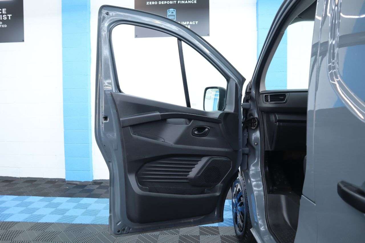2023 RENAULT TRAFIC 2023 RENAULT TRAFIC