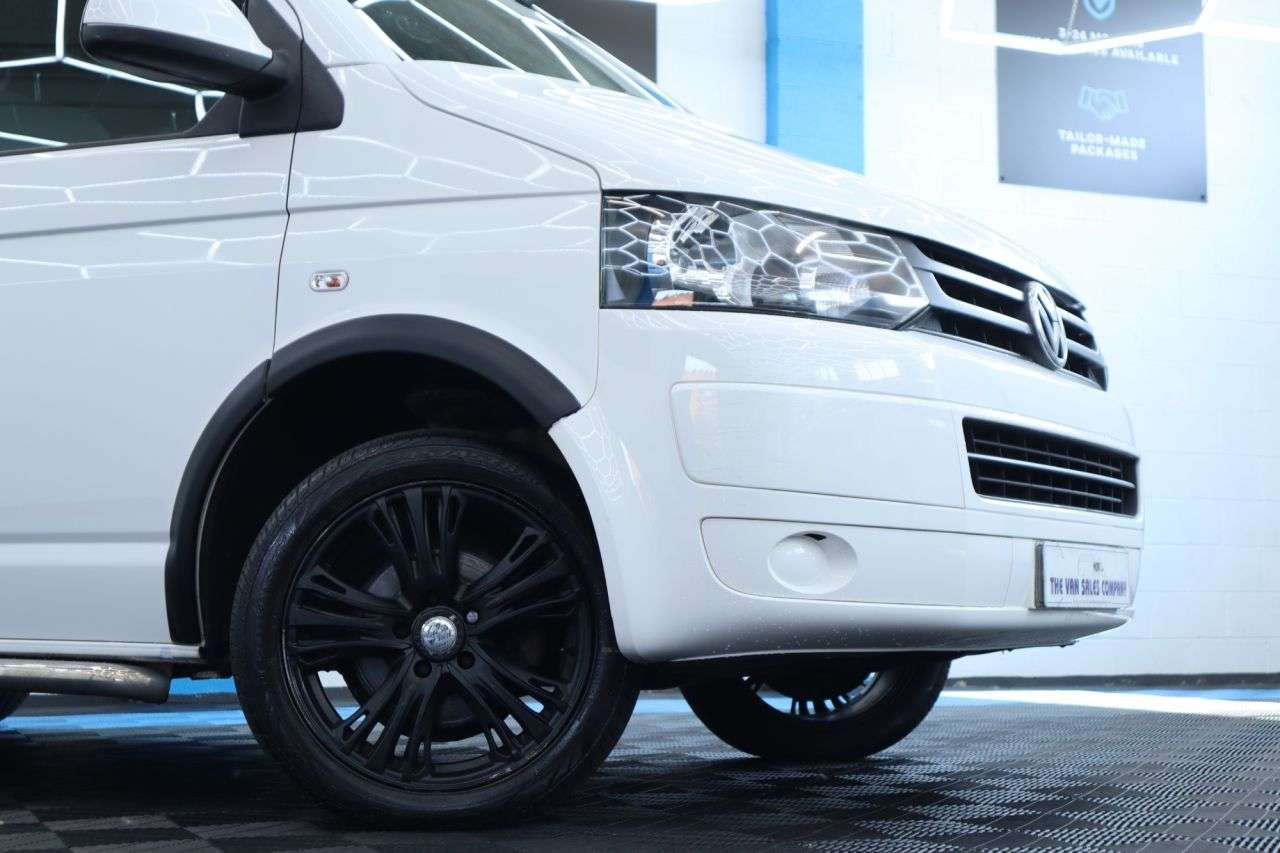 A 2014 VOLKSWAGEN TRANSPORTER 2.0 TDI T30 Trendline Panel Van 4dr Diesel Manual L1 H1 (198 g/km, 101 bhp) A 2014 VOLKSWAGEN TRANSPORTER 2.0 TDI T30 Trendline Panel Van 4dr Diesel Manual L1 H1 (198 g/km, 101 bhp)
