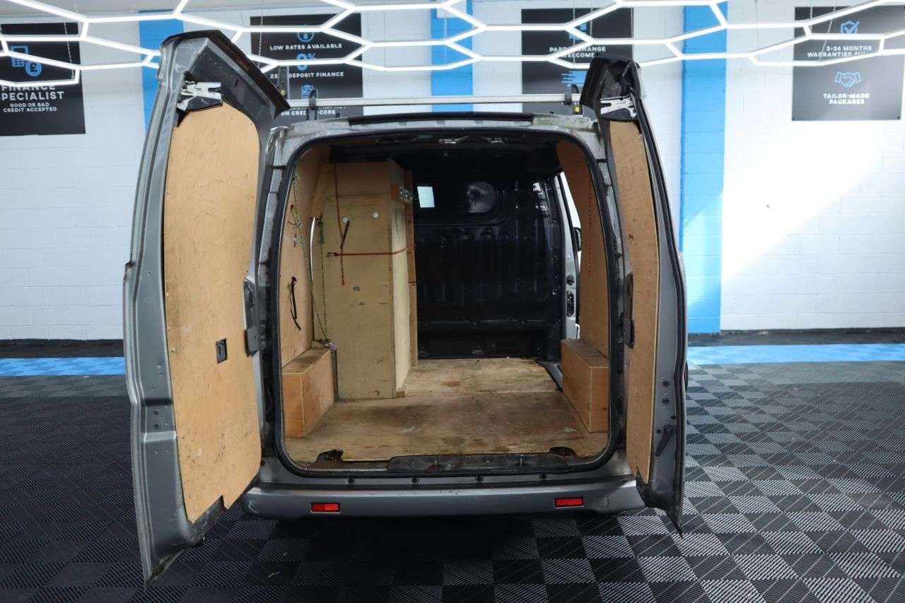 2019 NISSAN NV200 2019 NISSAN NV200