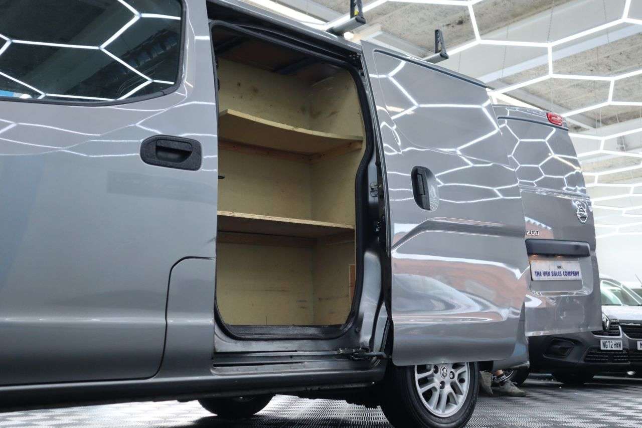 2019 NISSAN NV200 2019 NISSAN NV200