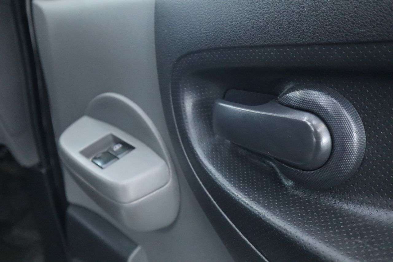 2019 NISSAN NV200 2019 NISSAN NV200