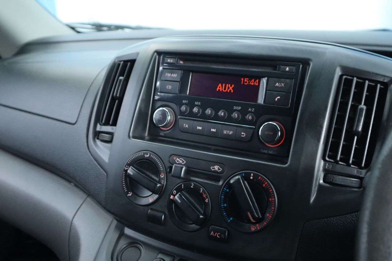 2019 NISSAN NV200 2019 NISSAN NV200