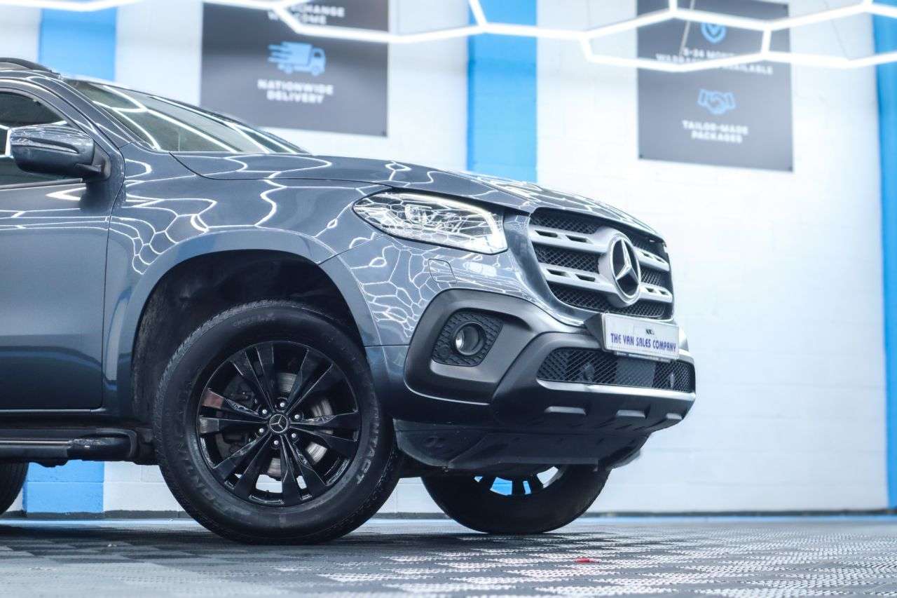 A 2019 MERCEDES-BENZ X CLASS 2.3 CDI Progressive Pickup Double Cab 4dr Diesel Auto 4MATIC Euro 6 (190 ps A 2019 MERCEDES-BENZ X CLASS 2.3 CDI Progressive Pickup Double Cab 4dr Diesel Auto 4MATIC Euro 6 (190 ps