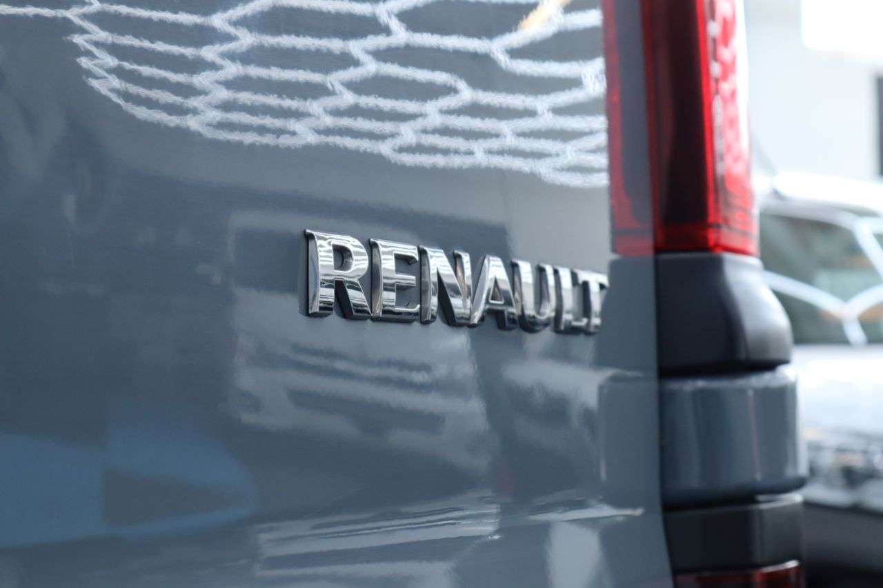 2022 RENAULT TRAFIC 2022 RENAULT TRAFIC