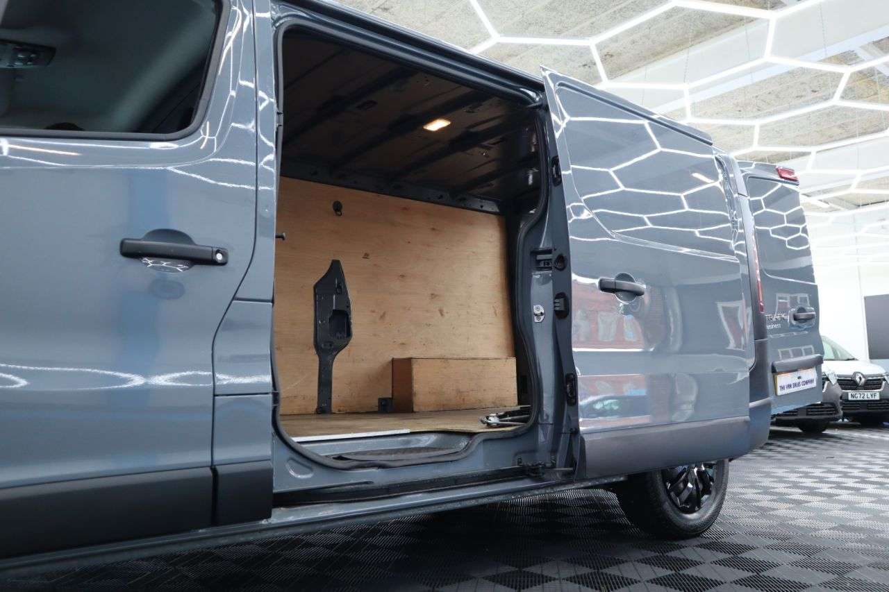 2022 RENAULT TRAFIC 2022 RENAULT TRAFIC