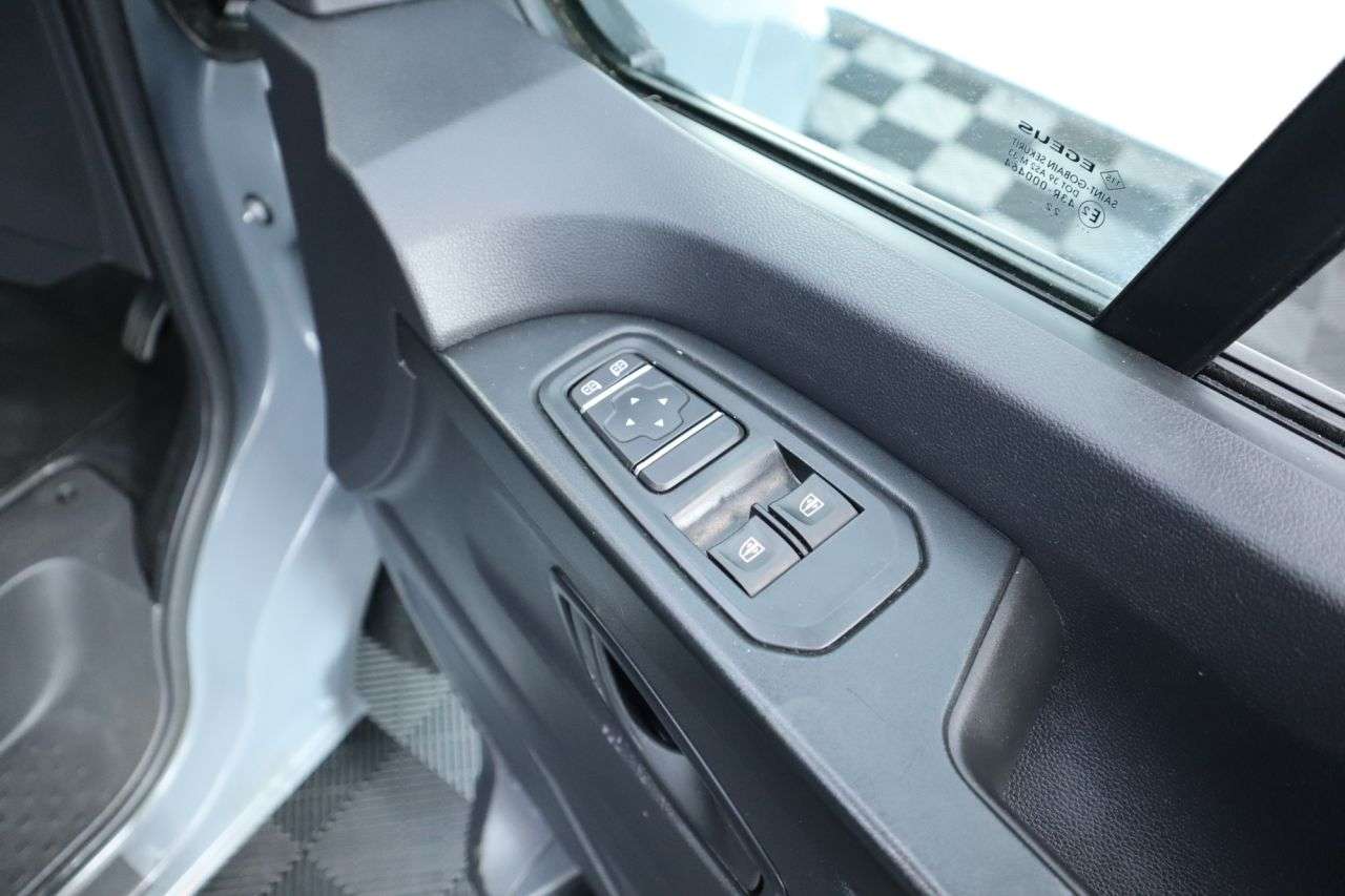 2022 RENAULT TRAFIC 2022 RENAULT TRAFIC