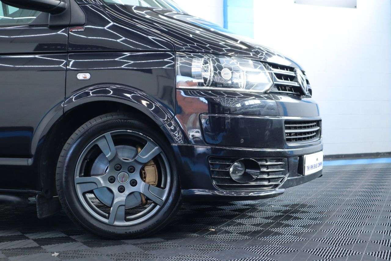 A 2015 VOLKSWAGEN TRANSPORTER SPORTLINE 2.0 BiTDI Sportline 60 T32 Kombi 4dr Diesel DSG L3 H1 (211 g/km, 178 bhp) N A 2015 VOLKSWAGEN TRANSPORTER SPORTLINE 2.0 BiTDI Sportline 60 T32 Kombi 4dr Diesel DSG L3 H1 (211 g/km, 178 bhp) N