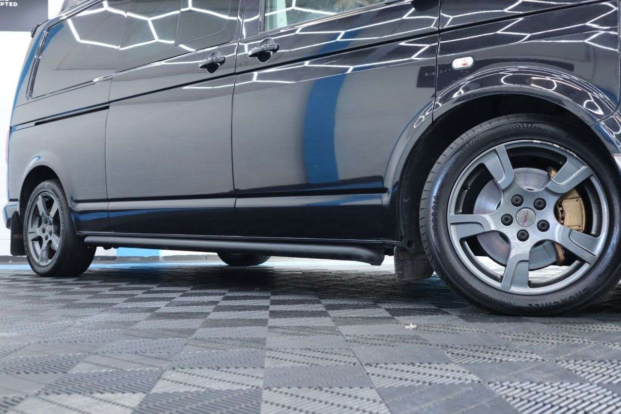 A 2015 VOLKSWAGEN TRANSPORTER SPORTLINE 2.0 BiTDI Sportline 60 T32 Kombi 4dr Diesel DSG L3 H1 (211 g/km, 178 bhp) N A 2015 VOLKSWAGEN TRANSPORTER SPORTLINE 2.0 BiTDI Sportline 60 T32 Kombi 4dr Diesel DSG L3 H1 (211 g/km, 178 bhp) N