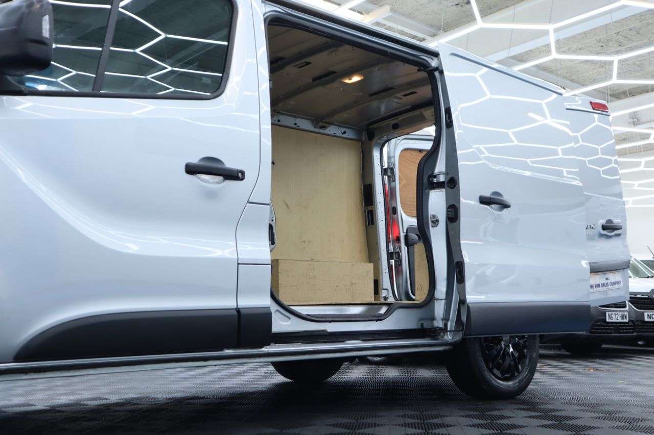 2023 RENAULT TRAFIC 2023 RENAULT TRAFIC