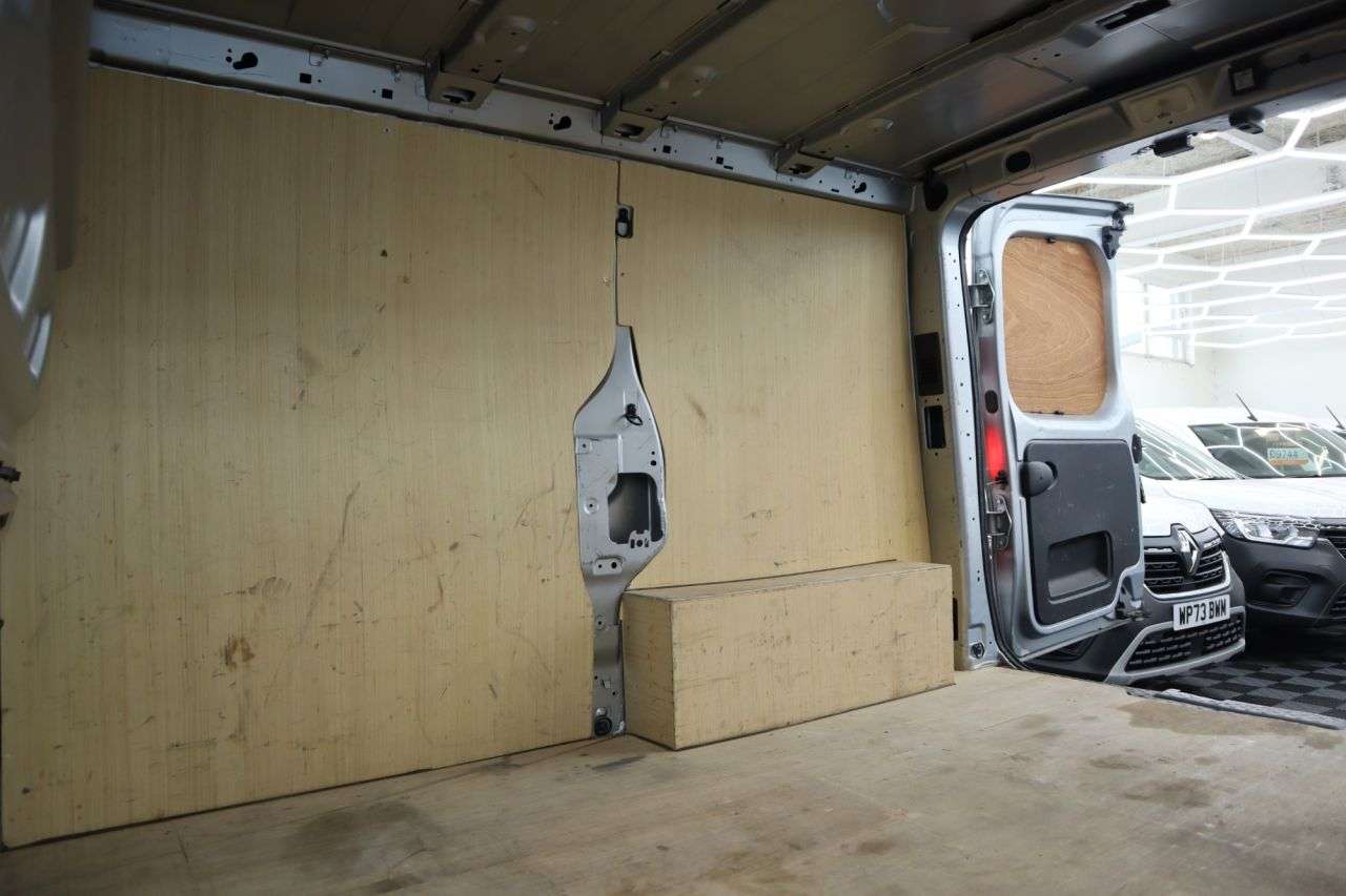2023 RENAULT TRAFIC 2023 RENAULT TRAFIC