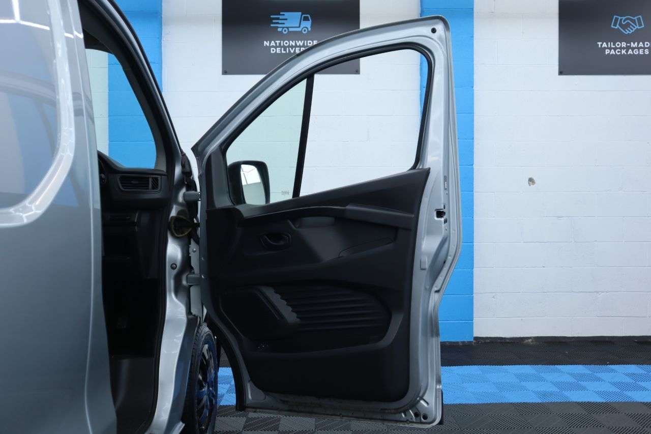 2023 RENAULT TRAFIC 2023 RENAULT TRAFIC