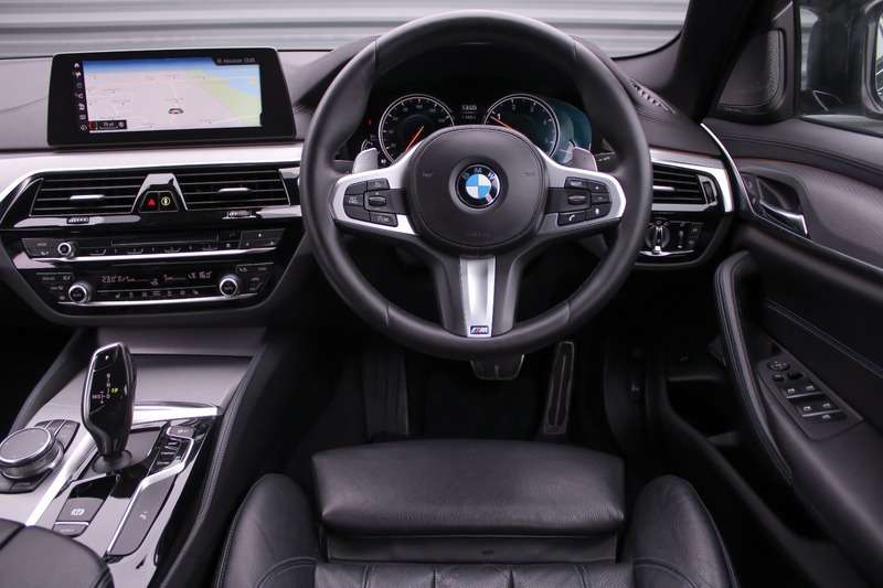 2018 BMW 5 SERIES 2018 BMW 5 SERIES