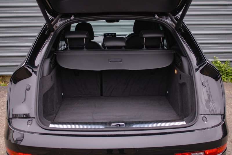 2018 AUDI Q3 2018 AUDI Q3