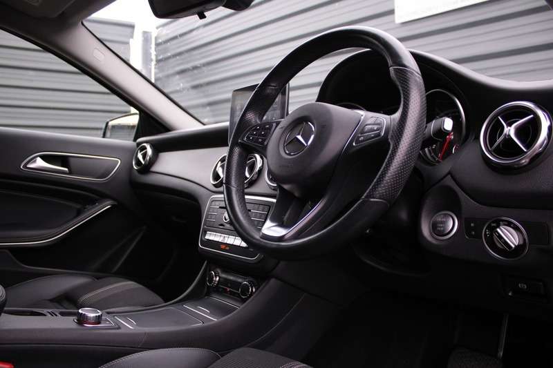 2018 MERCEDES GLA 2018 MERCEDES GLA