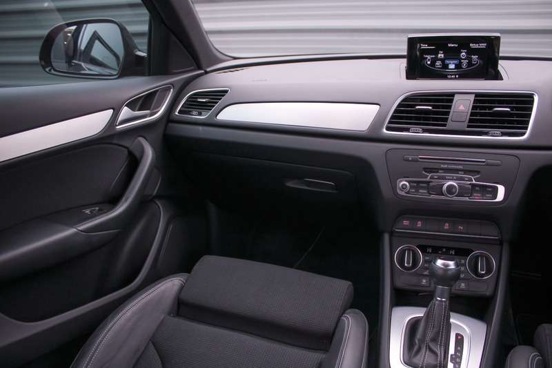 2018 AUDI Q3 2018 AUDI Q3