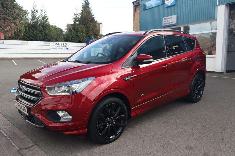 A 2018 FORD KUGA 2.0 TDCi ST-Line X SUV 5dr Diesel Powershift AWD Euro 6 (s/s) (180 ps) A 2018 FORD KUGA 2.0 TDCi ST-Line X SUV 5dr Diesel Powershift AWD Euro 6 (s/s) (180 ps)