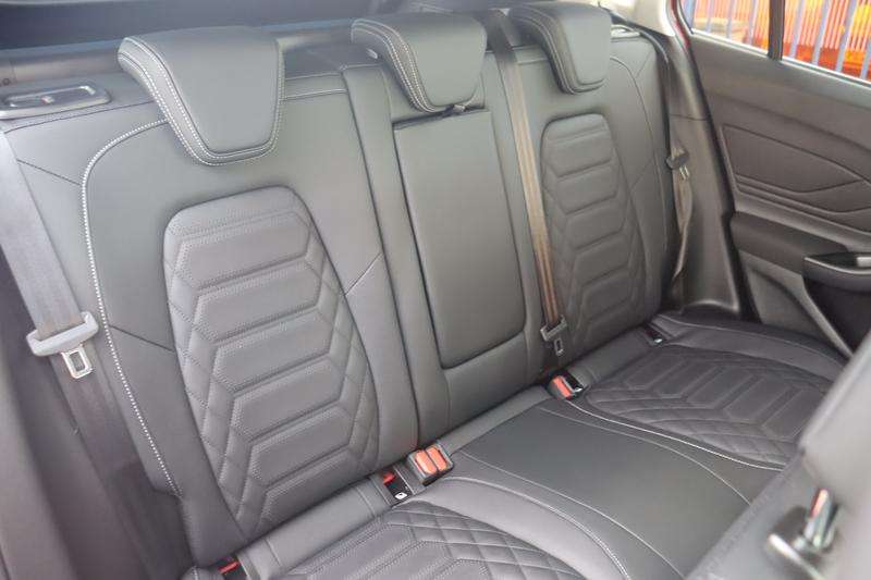 2025 FORD FOCUS 2025 FORD FOCUS