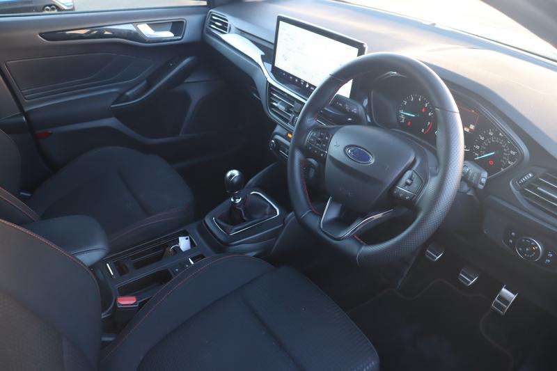 2025 FORD FOCUS 2025 FORD FOCUS