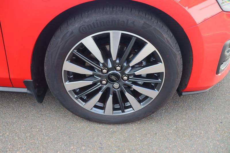 2025 FORD FOCUS 2025 FORD FOCUS