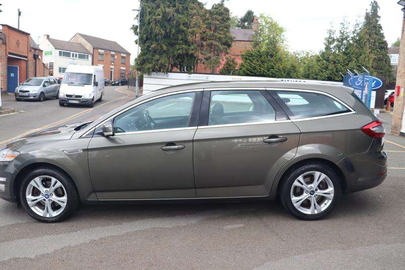 A 2013 FORD MONDEO 2.0 TDCi Titanium X Estate 5dr Diesel Manual Euro 5 (163 ps) A 2013 FORD MONDEO 2.0 TDCi Titanium X Estate 5dr Diesel Manual Euro 5 (163 ps)