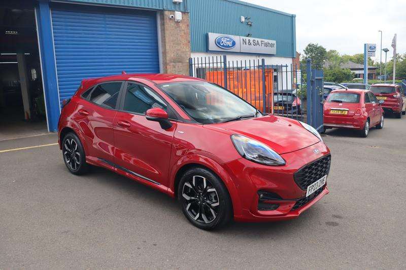 A 2023 FORD PUMA 1.0T EcoBoost MHEV ST-Line X SUV 5dr Petrol Hybrid DCT Euro 6 (s/s) (125 ps) A 2023 FORD PUMA 1.0T EcoBoost MHEV ST-Line X SUV 5dr Petrol Hybrid DCT Euro 6 (s/s) (125 ps)