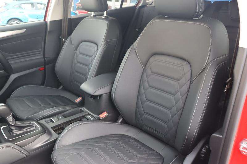 2025 FORD FOCUS 2025 FORD FOCUS