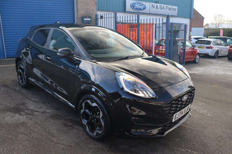 A 2024 FORD PUMA 1.0T EcoBoost MHEV ST-Line X SUV 5dr Petrol Hybrid Manual Euro 6 (s/s) (125 ps) A 2024 FORD PUMA 1.0T EcoBoost MHEV ST-Line X SUV 5dr Petrol Hybrid Manual Euro 6 (s/s) (125 ps)