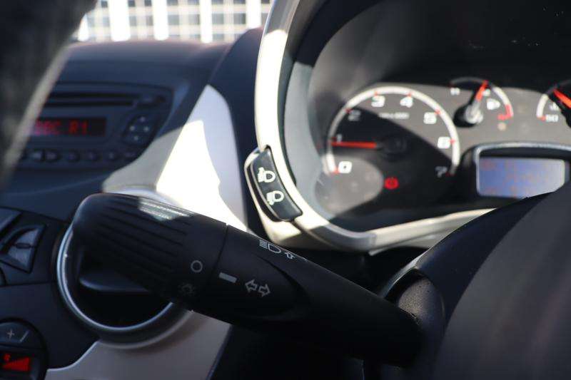 2013 FORD KA 2013 FORD KA