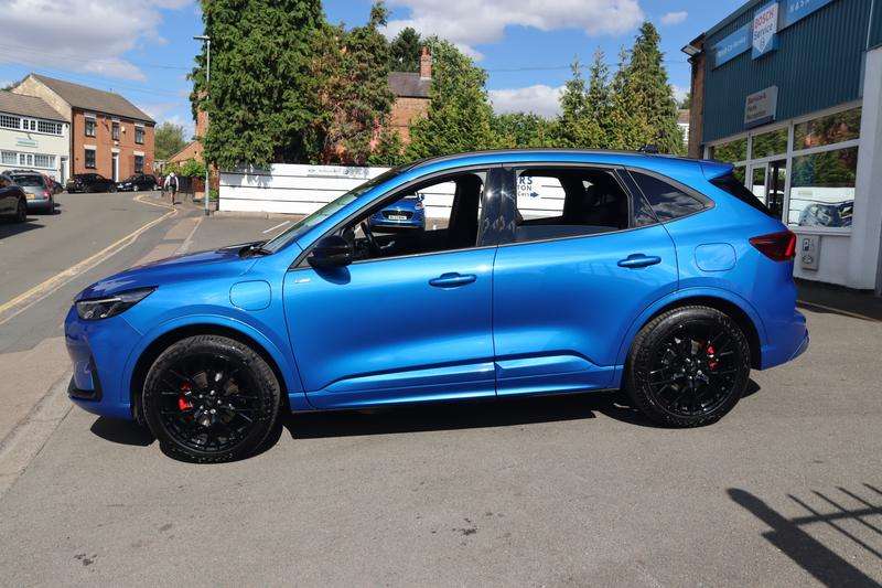 A 2026 FORD KUGA 2.5 Duratec 14.4kWh ST-Line X Black Package SUV 5dr Petrol Plug-in Hybrid CVT Euro 6 (s/s) (243 ps) A 2026 FORD KUGA 2.5 Duratec 14.4kWh ST-Line X Black Package SUV 5dr Petrol Plug-in Hybrid CVT Euro 6 (s/s) (243 ps)